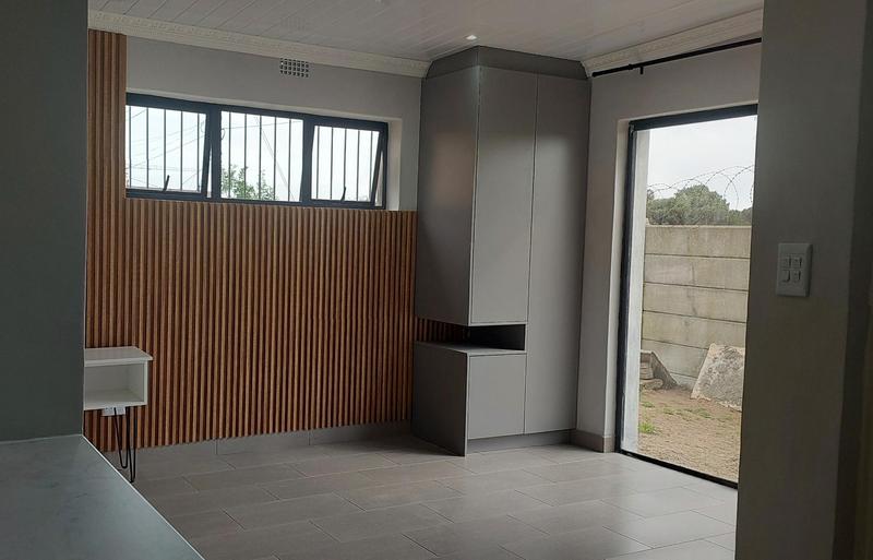 1 Bedroom Property for Sale in Thornton Western Cape